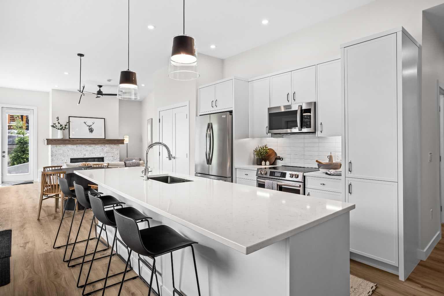 101K, 209 Stewart Creek Rise 