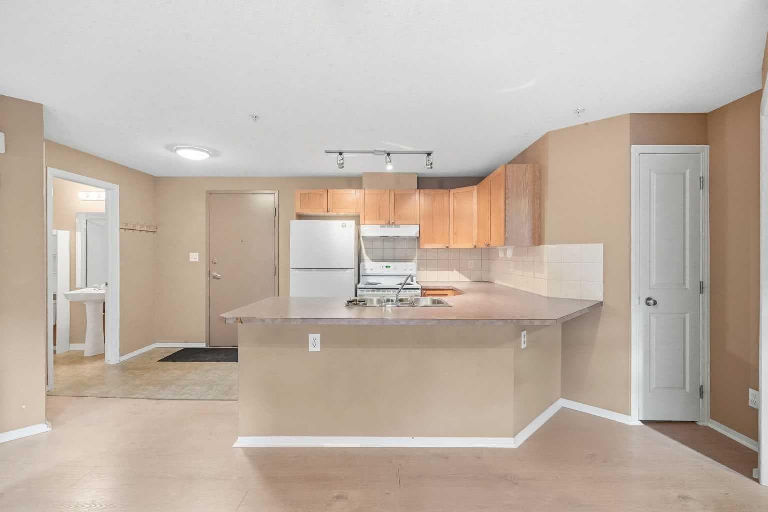 112, 186 Kananskis Way 