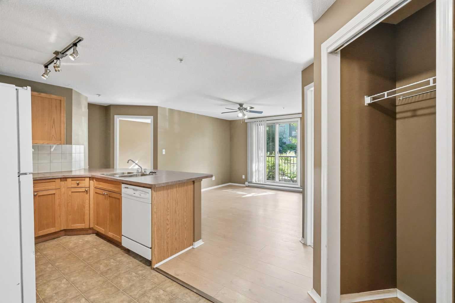 112, 186 Kananskis Way 