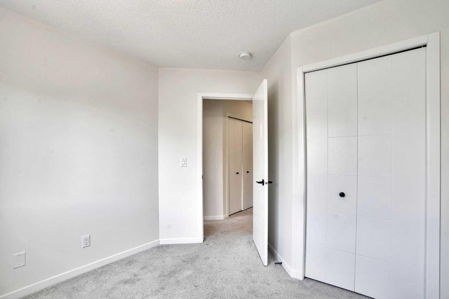 229 SOUTH POINT Park SW