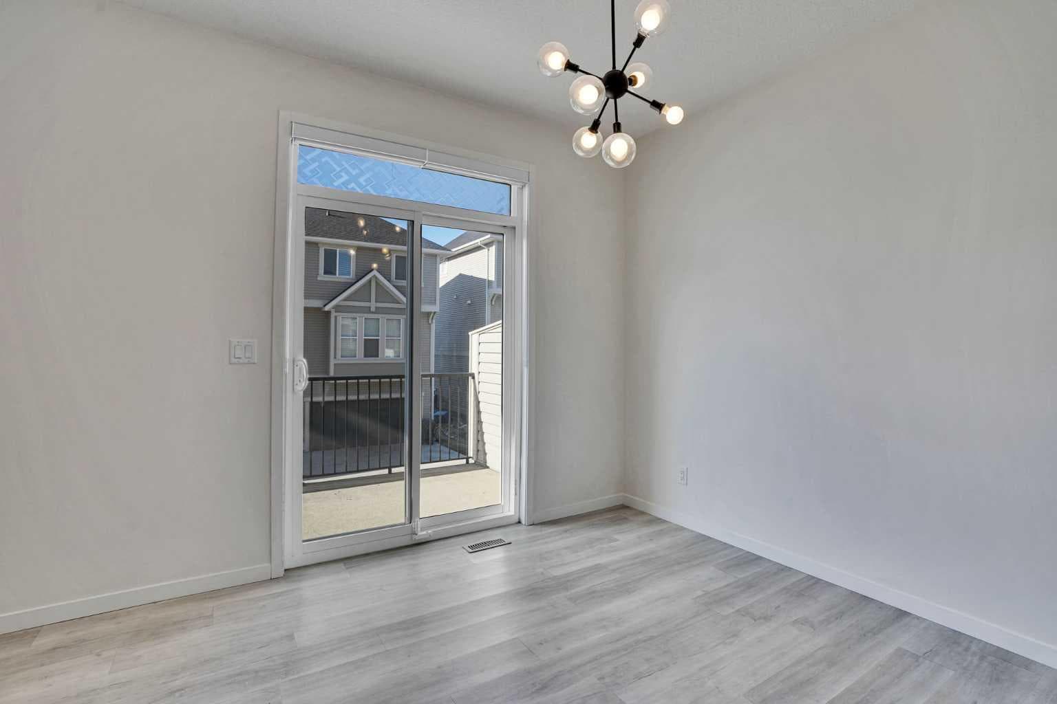 229 SOUTH POINT Park SW