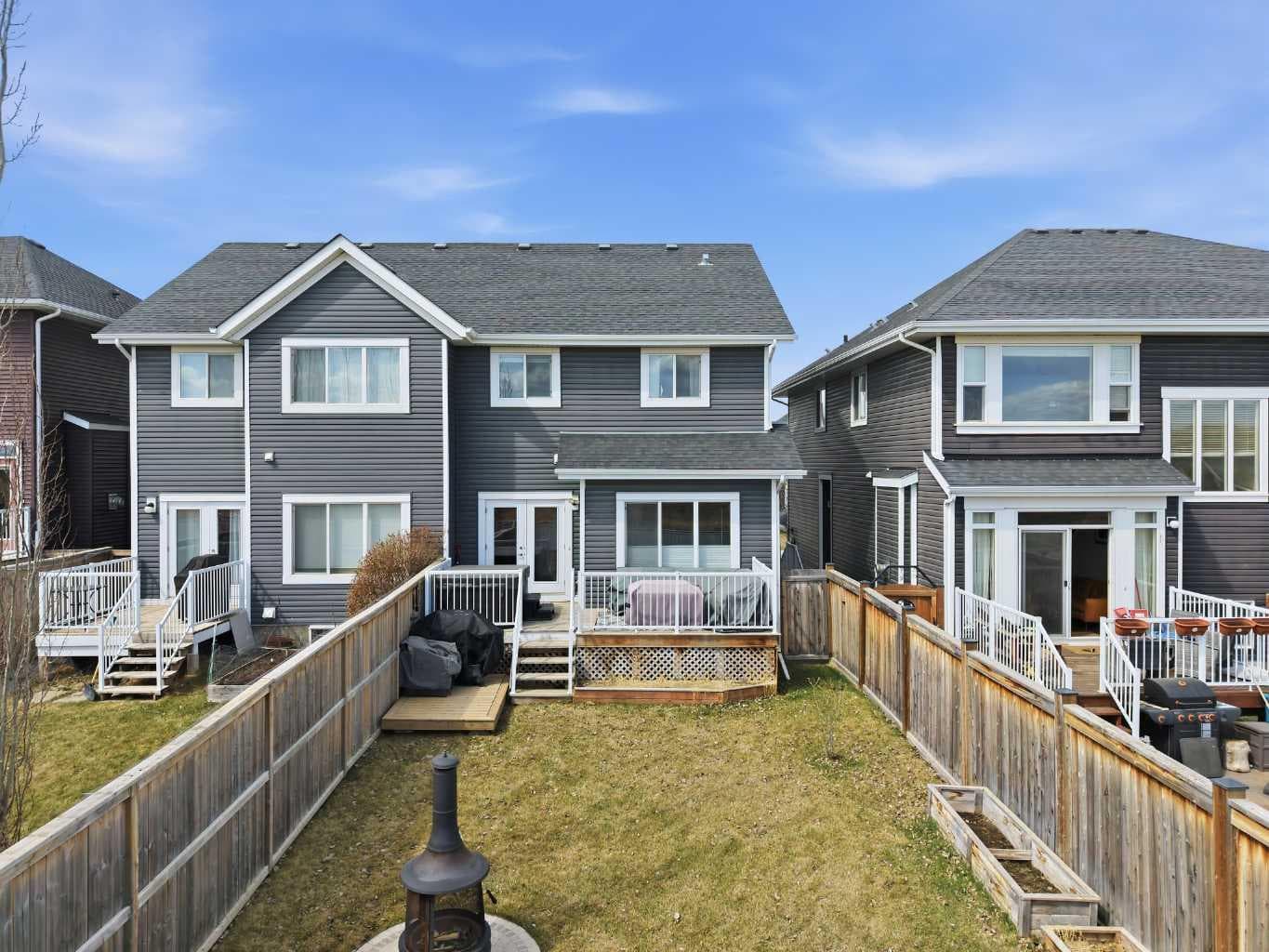 534 River Heights Crescent 