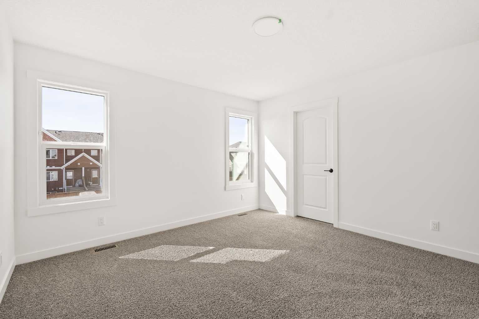 1133 Chinook Gate Bay SW
