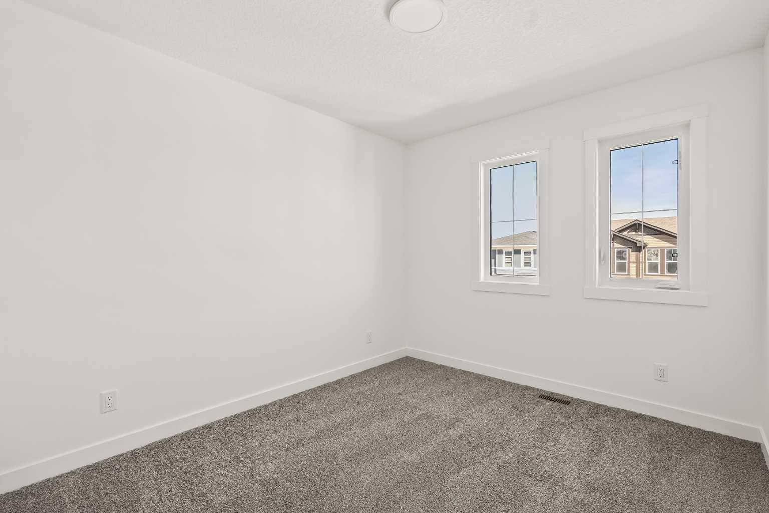 1133 Chinook Gate Bay SW