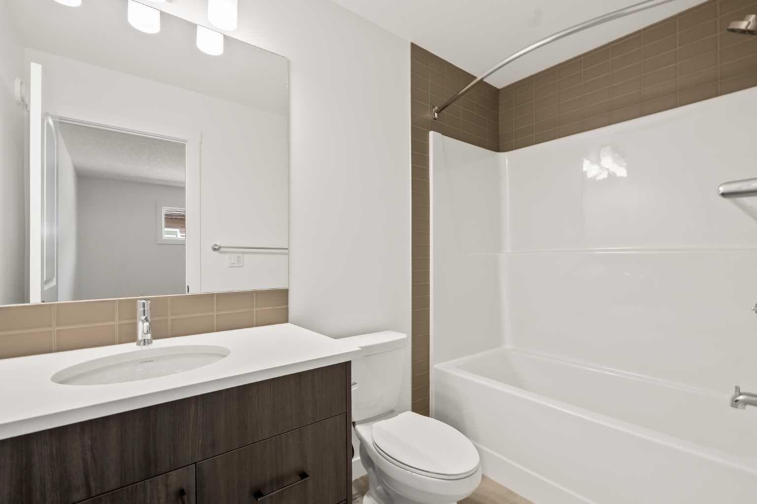 1133 Chinook Gate Bay SW