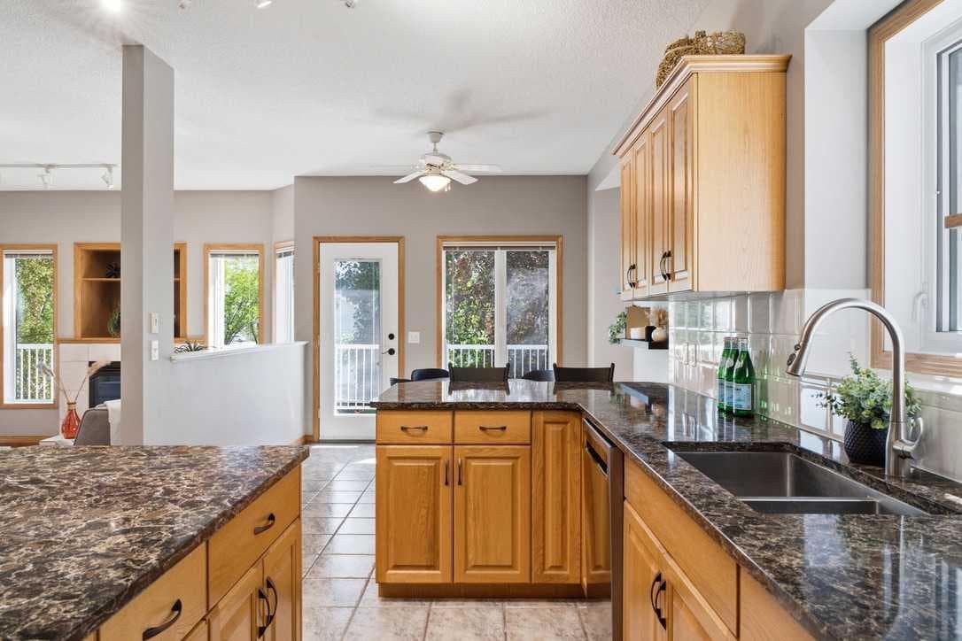 545 Rocky Ridge Bay NW