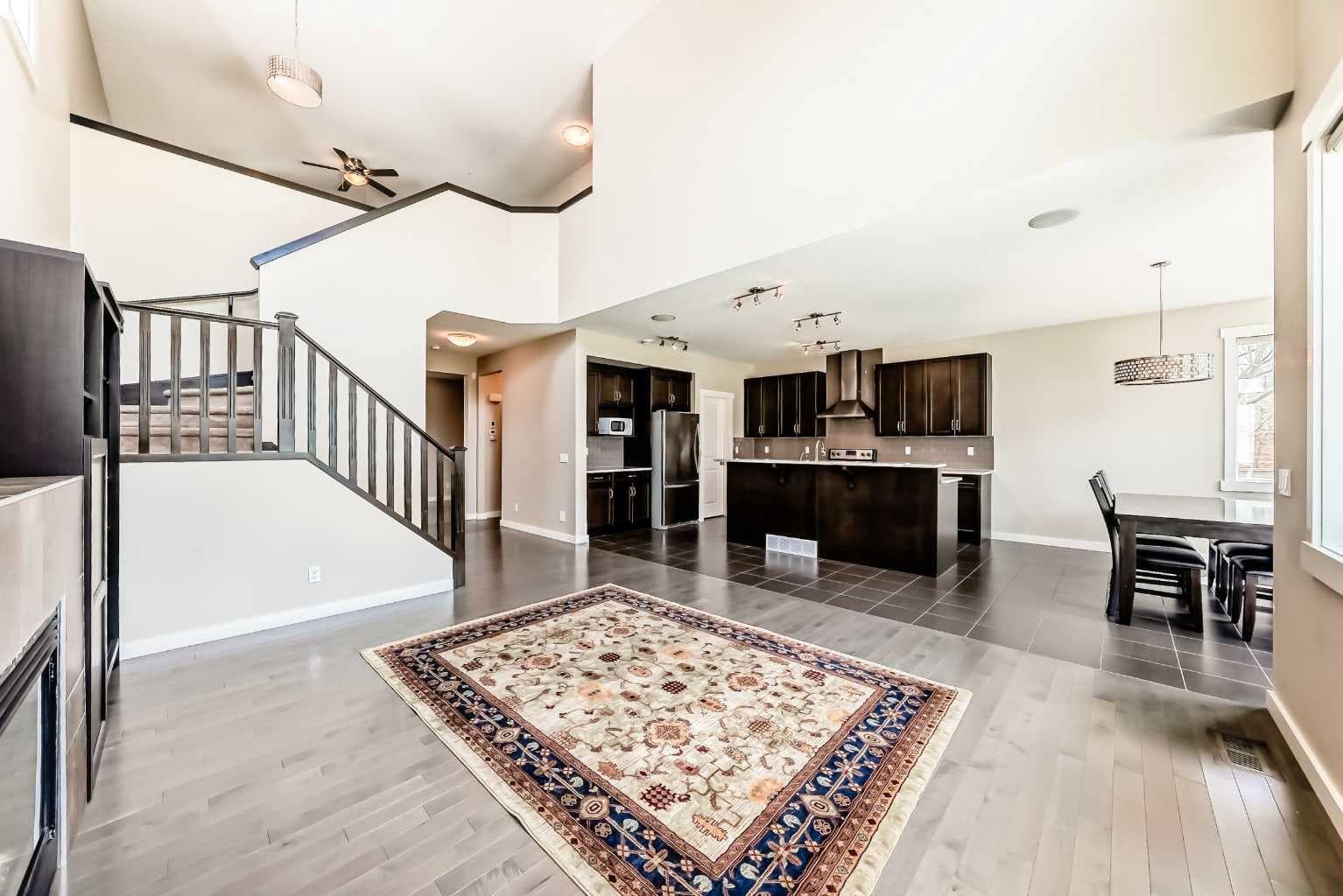 210 Stonemere Green 