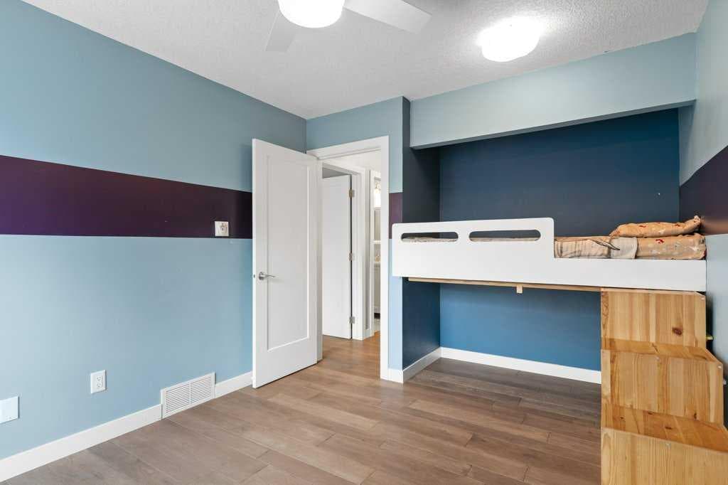 3929 Point Mckay Road NW