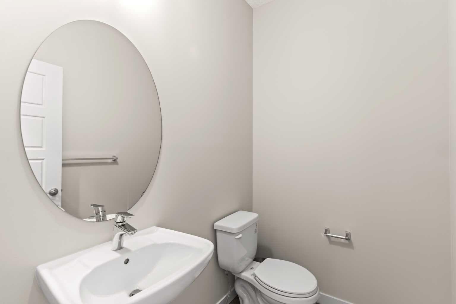 310, 32 Red Embers Parade NE