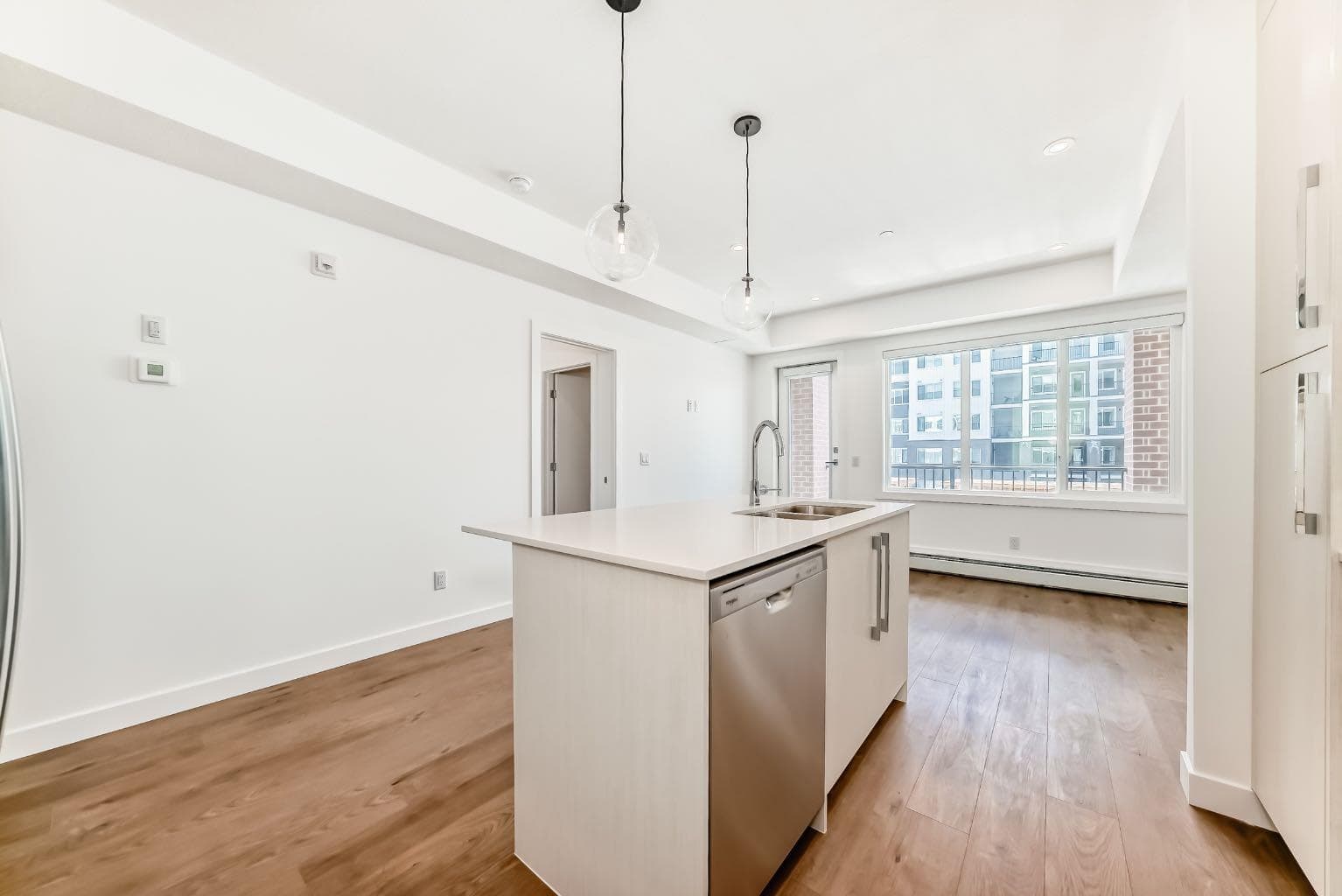 2301, 44 Skyview Parkway NE