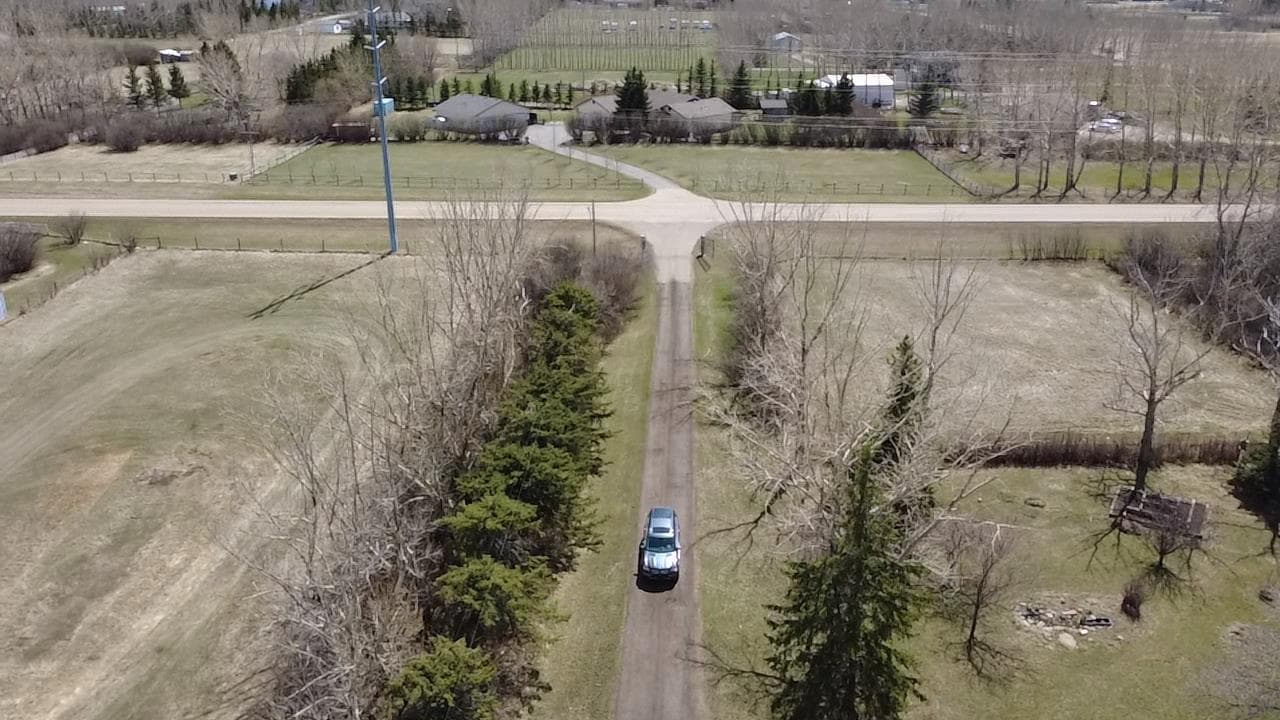 292234 Township Road 264  