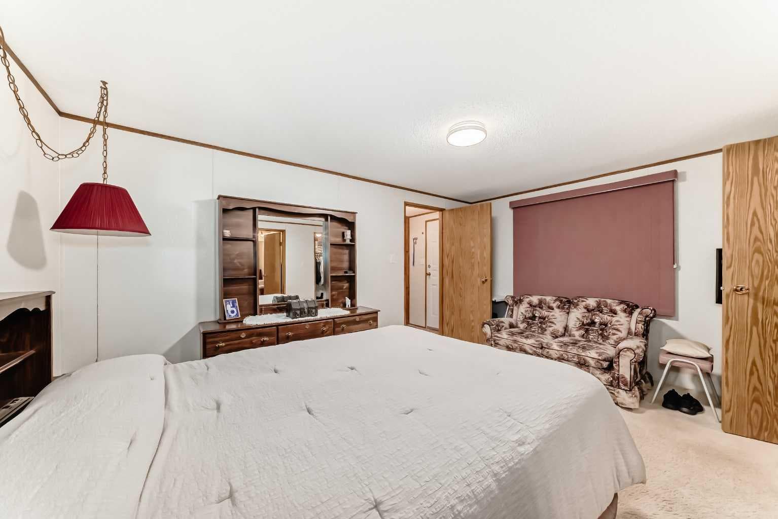 138, 99 Arbour Lake Road NW