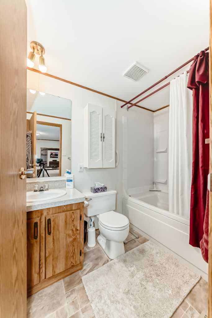 138, 99 Arbour Lake Road NW
