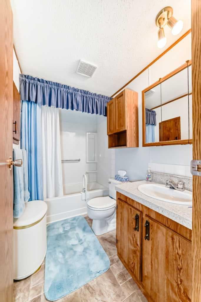 138, 99 Arbour Lake Road NW