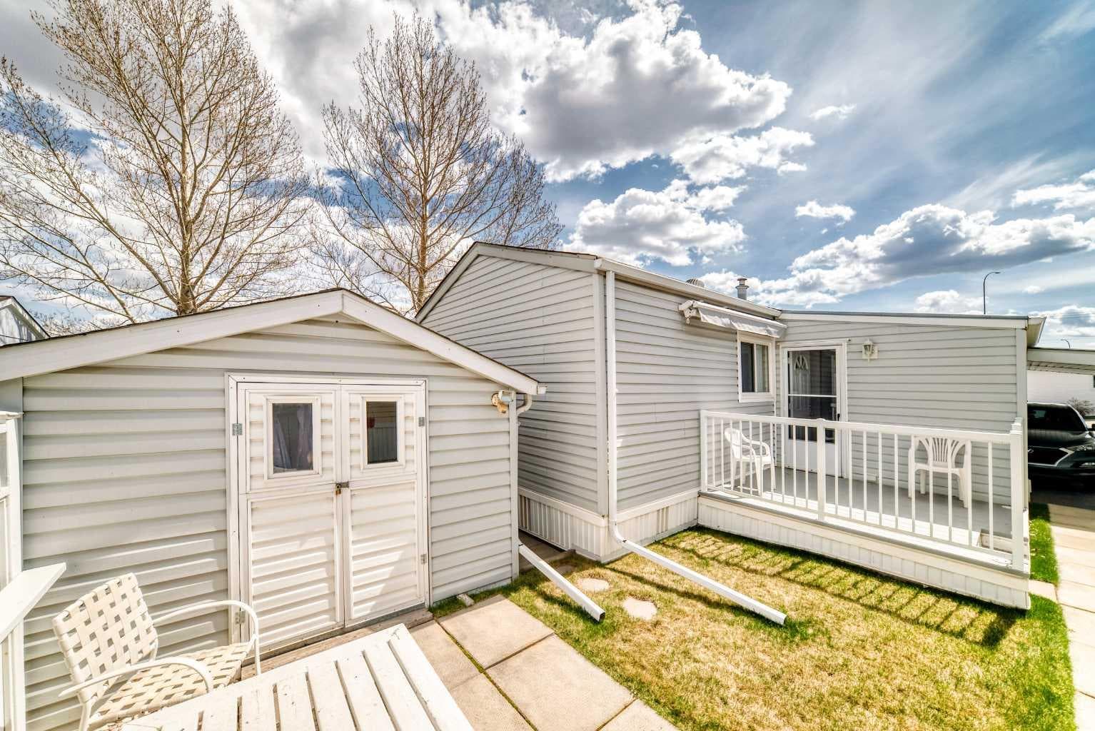 138, 99 Arbour Lake Road NW
