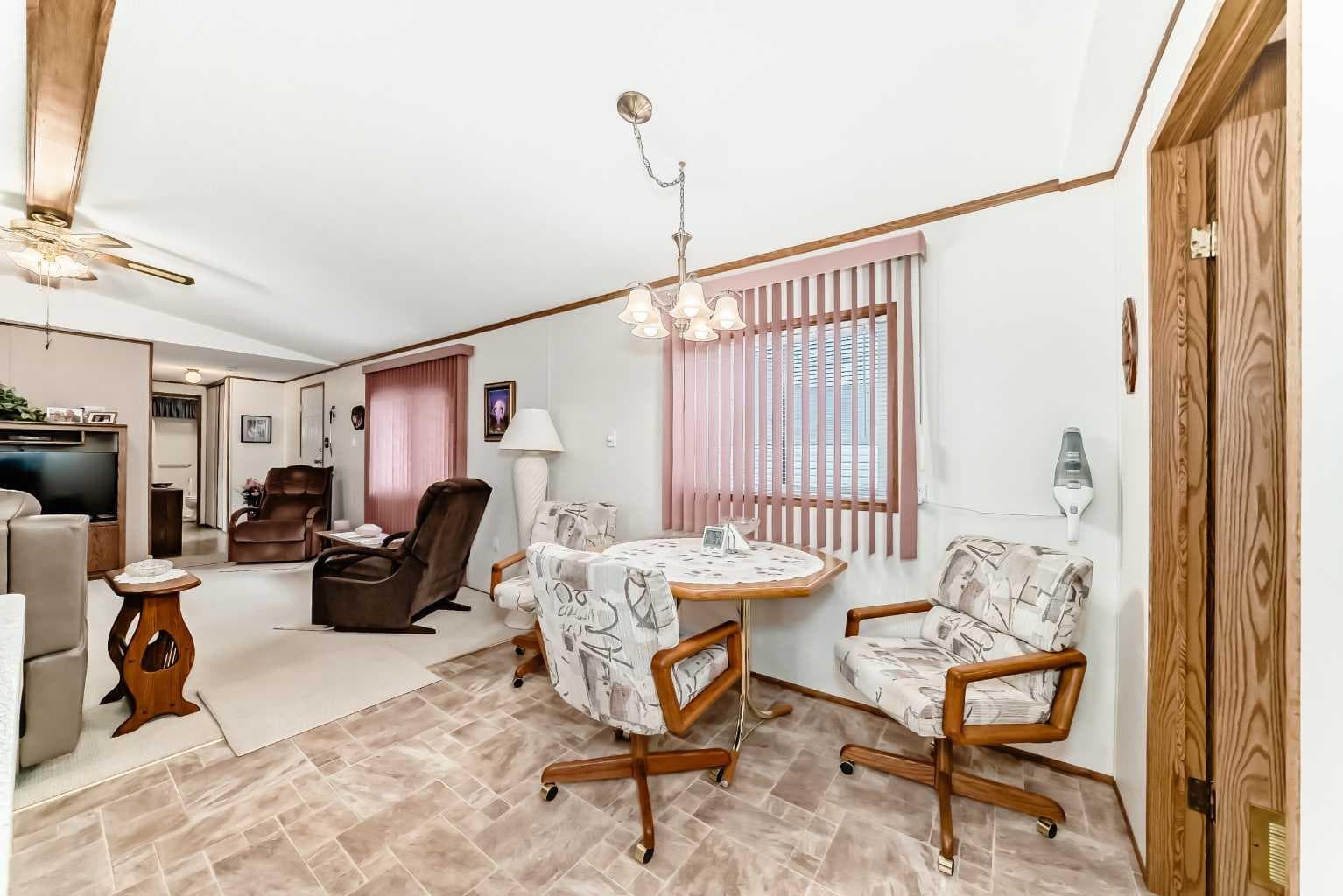 138, 99 Arbour Lake Road NW