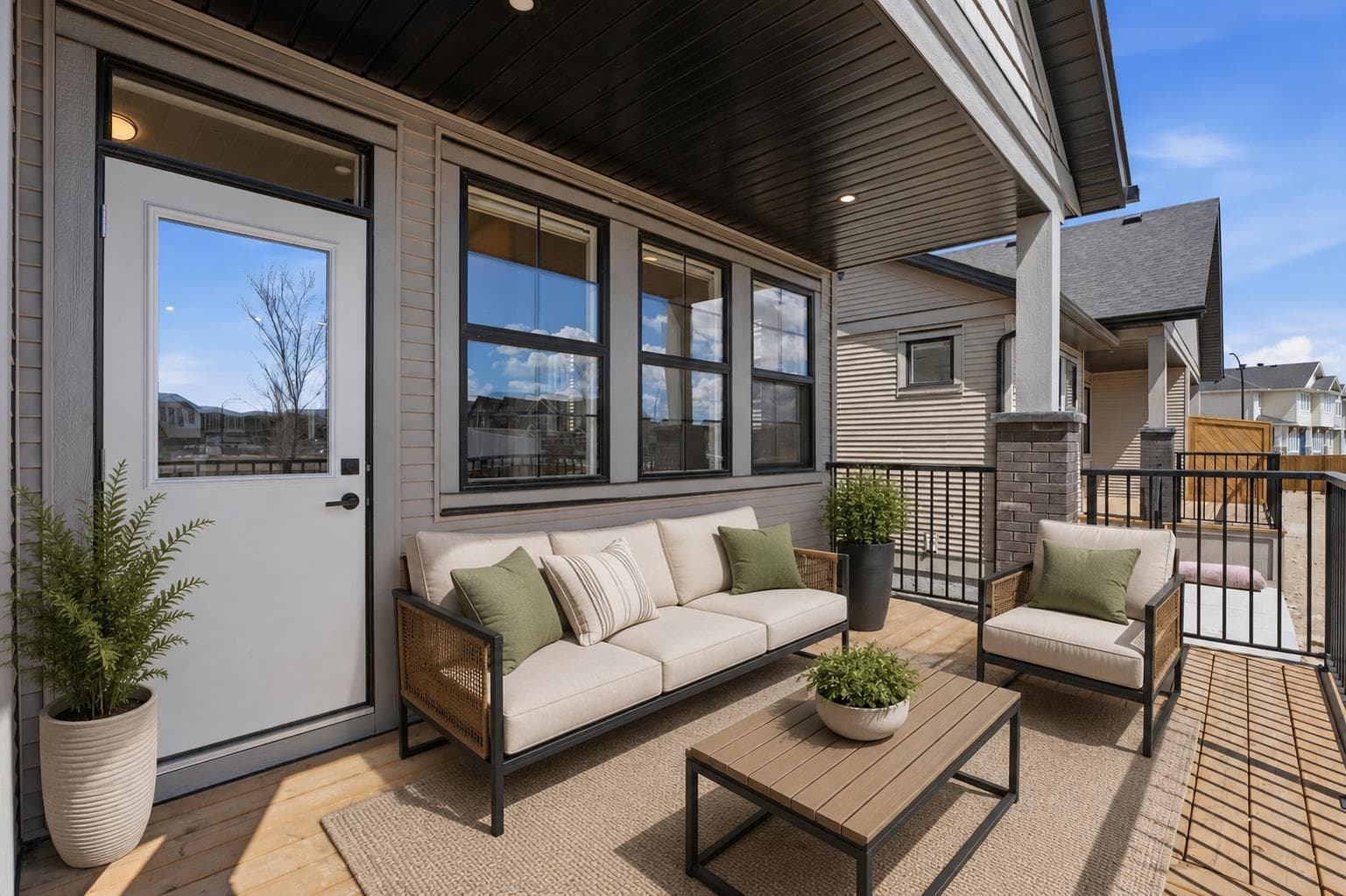 1600, 15 Coopersfield Link SW