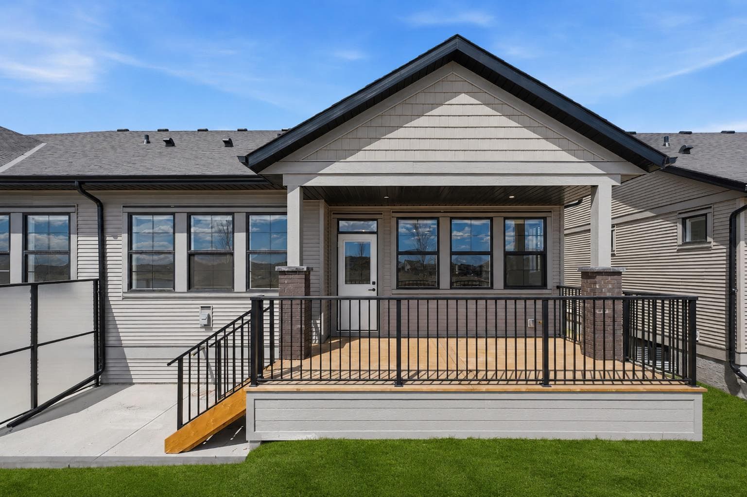 1600, 15 Coopersfield Link SW