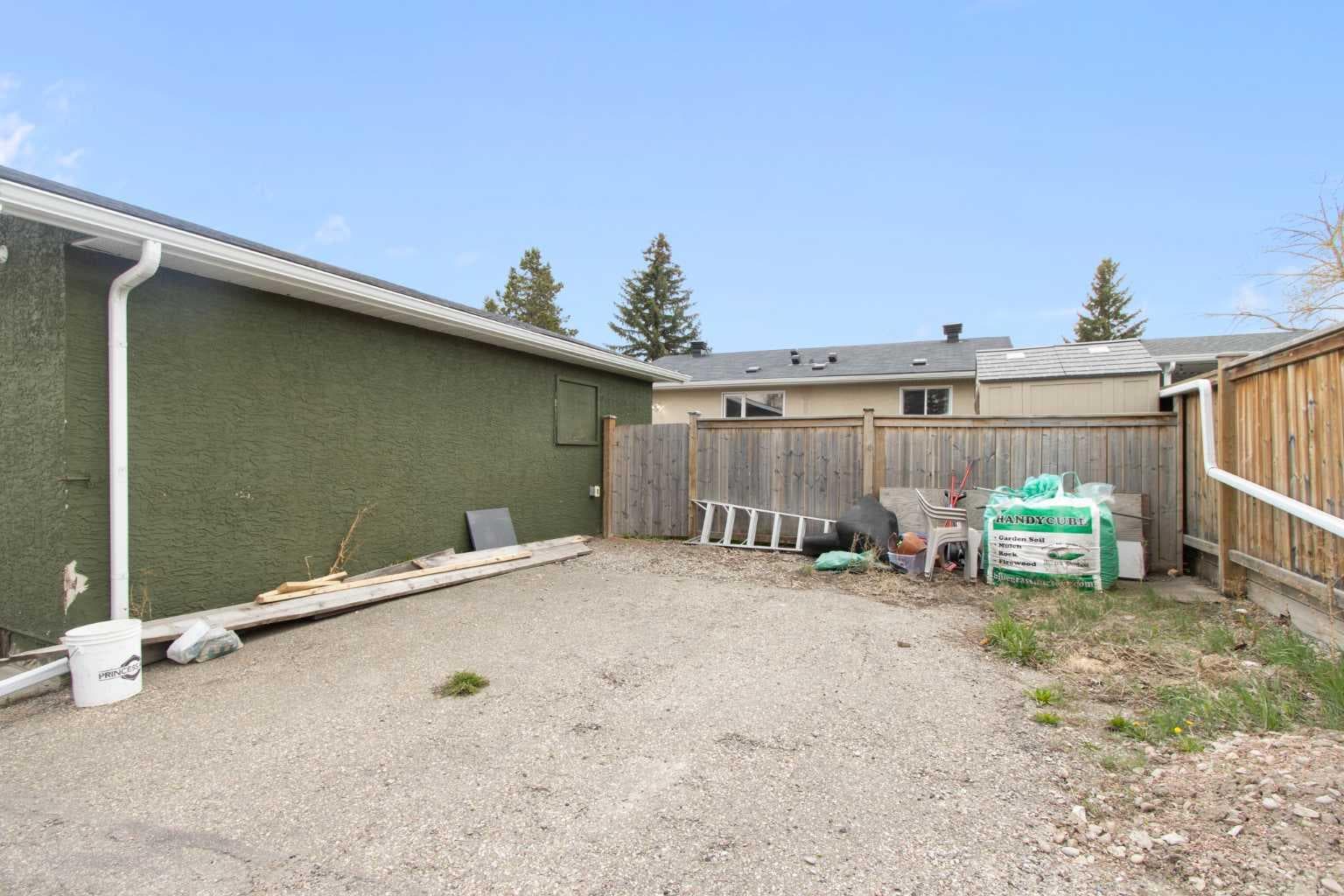 124 Maitland Drive NE