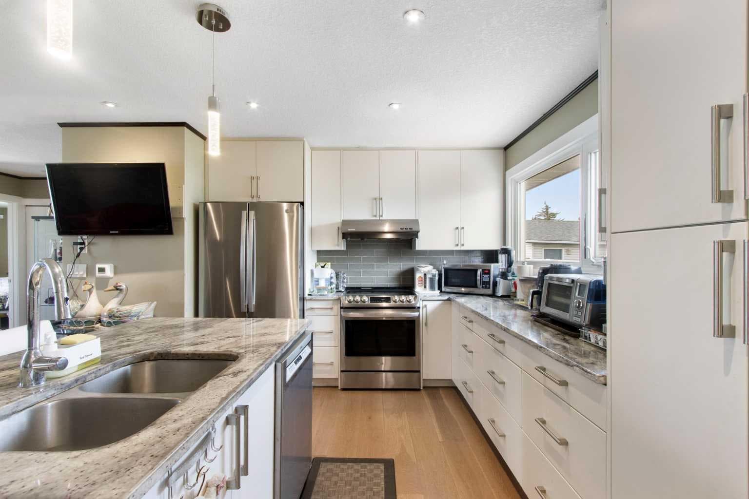 124 Maitland Drive NE