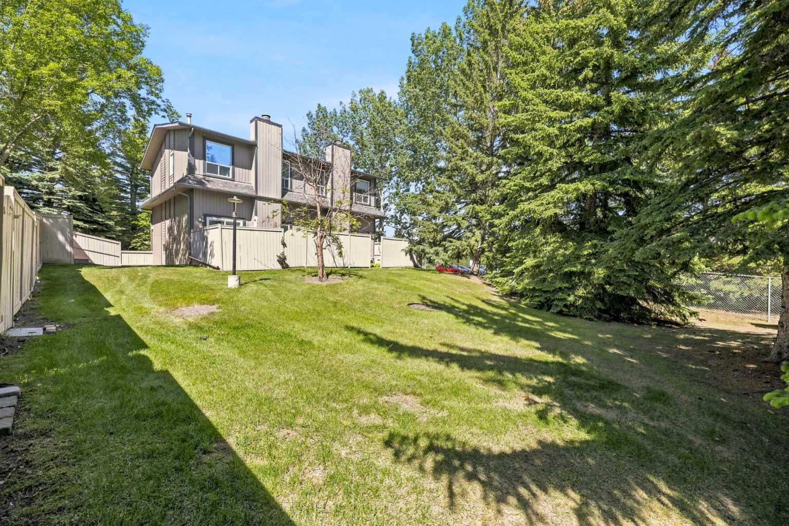 68, 27 Silver Springs Drive NW