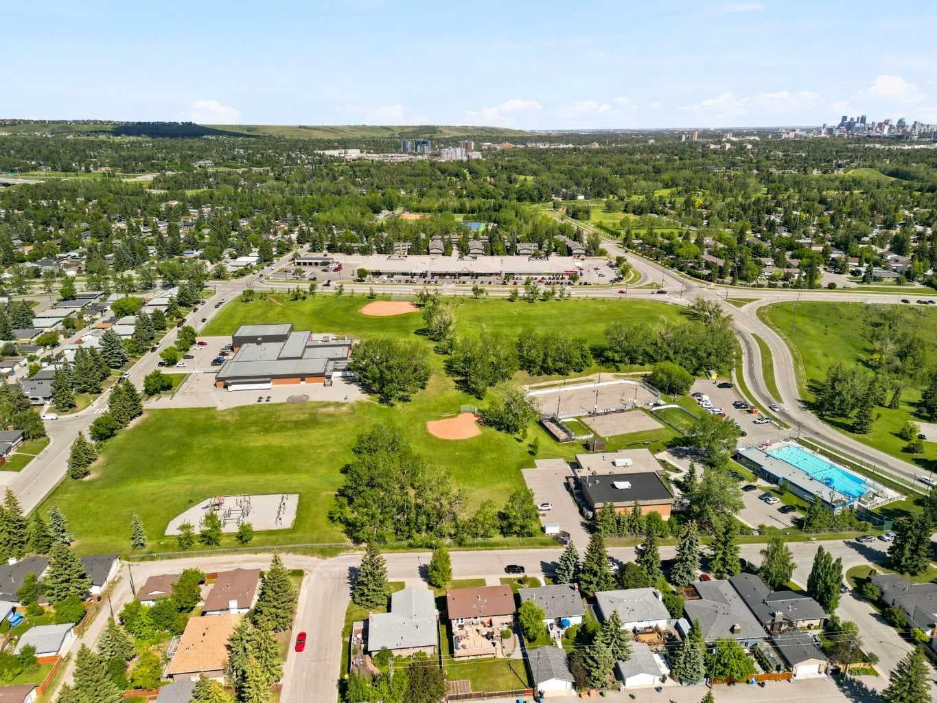 68, 27 Silver Springs Drive NW