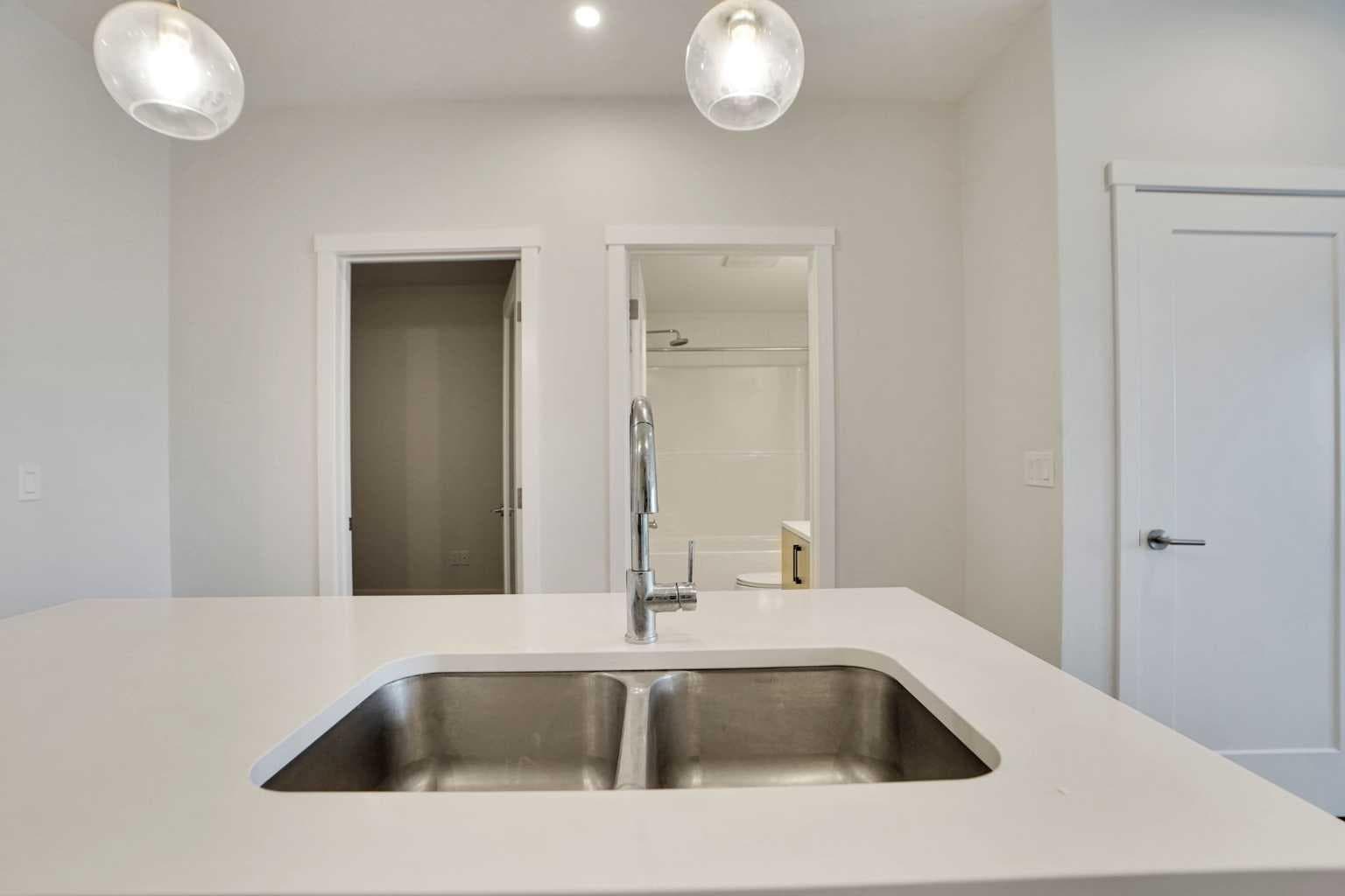 405, 138 Sage Valley Common NW