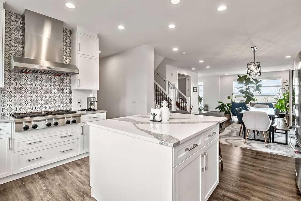125 South Harmony Drive 