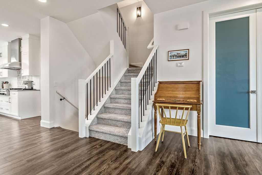 125 South Harmony Drive 