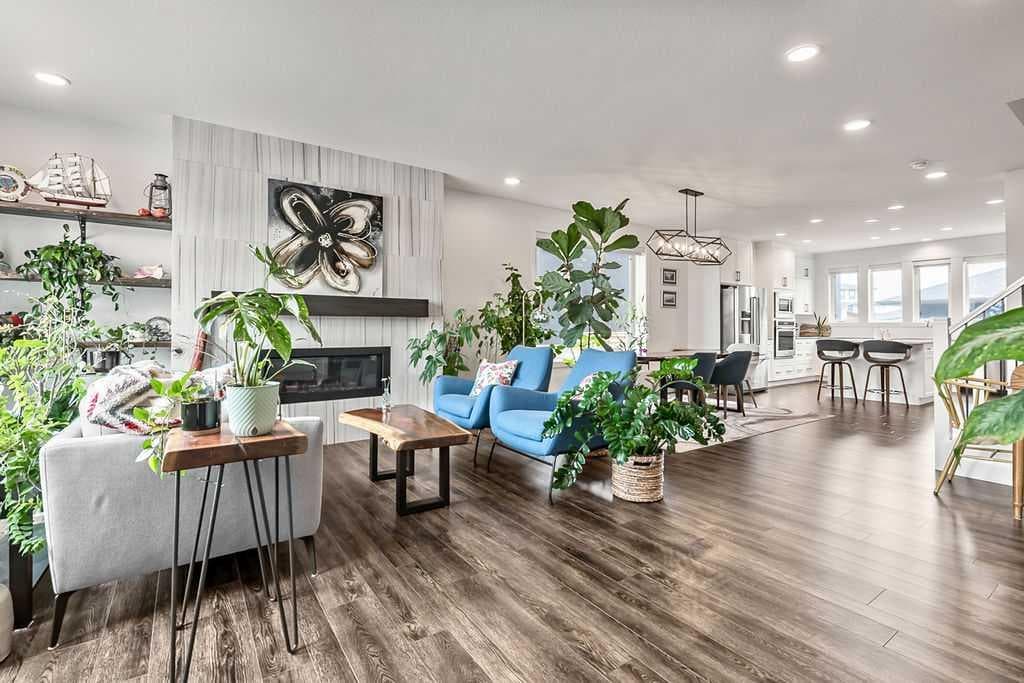 125 South Harmony Drive 