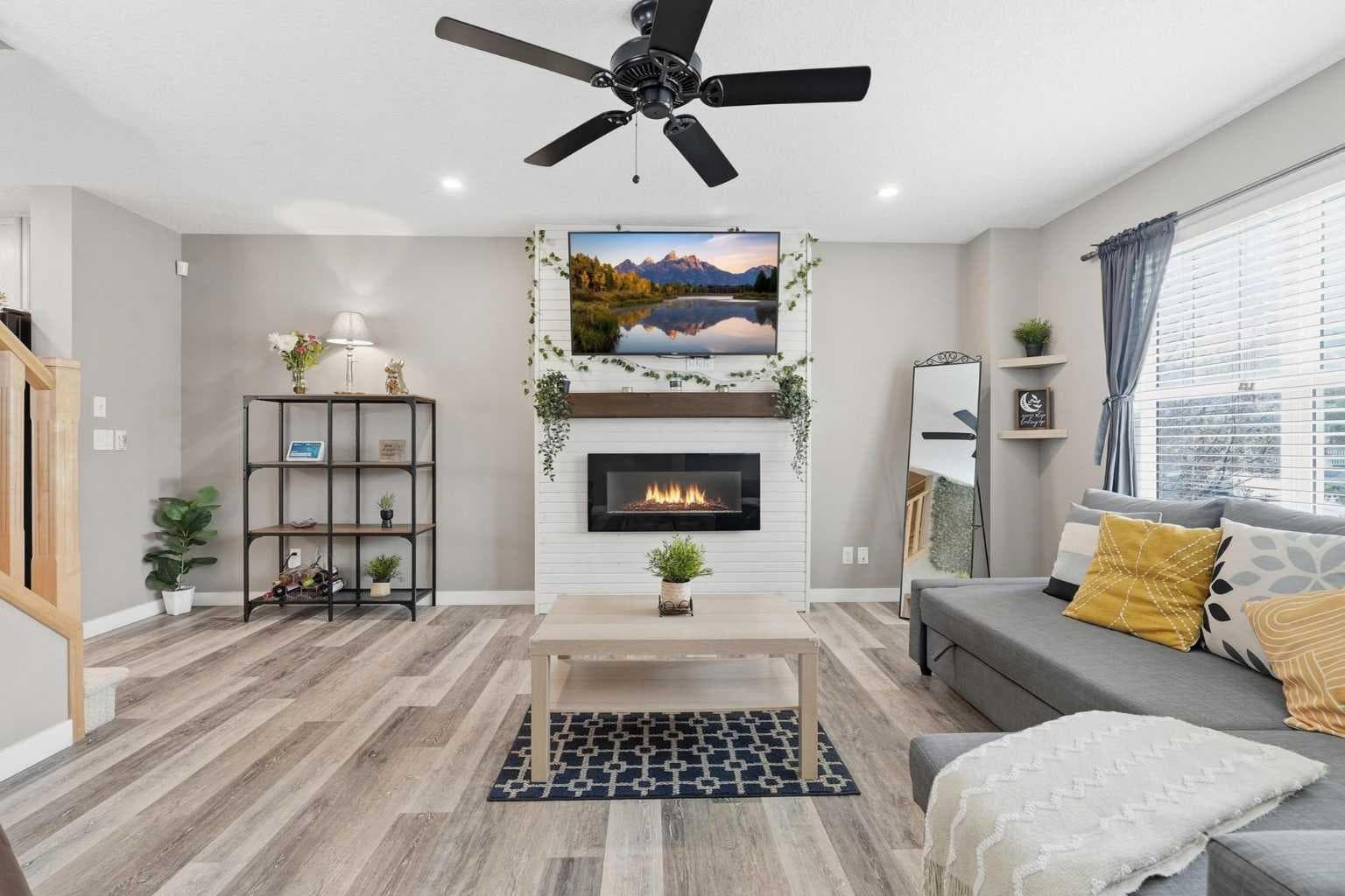 213 Silverado Drive SW