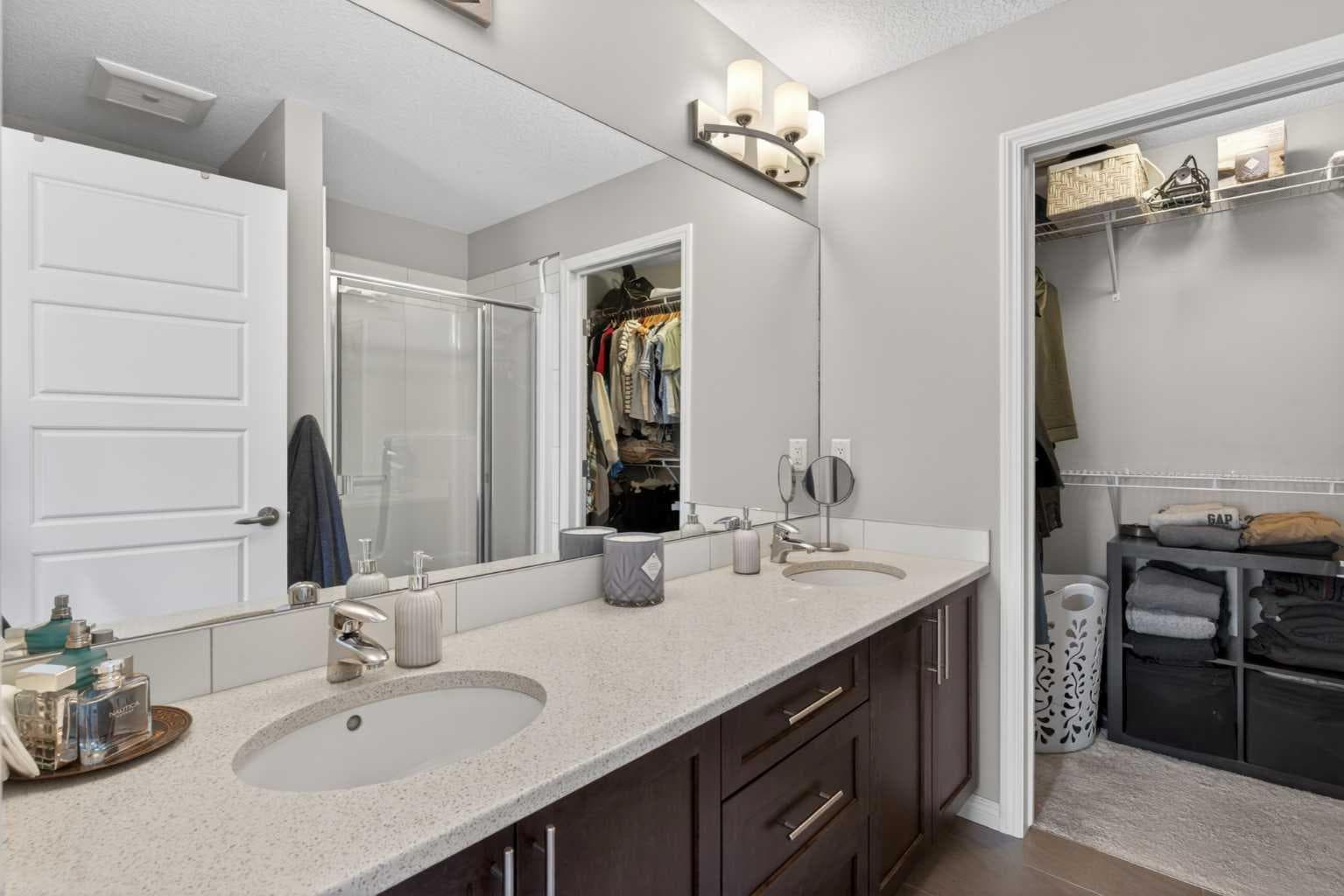 1601, 280 Williamstown Close NW