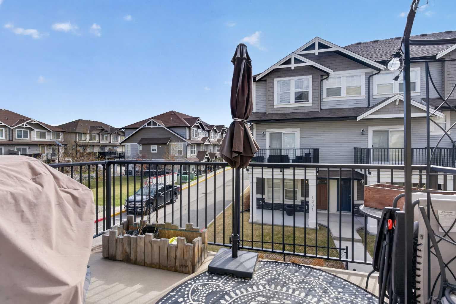 1601, 280 Williamstown Close NW