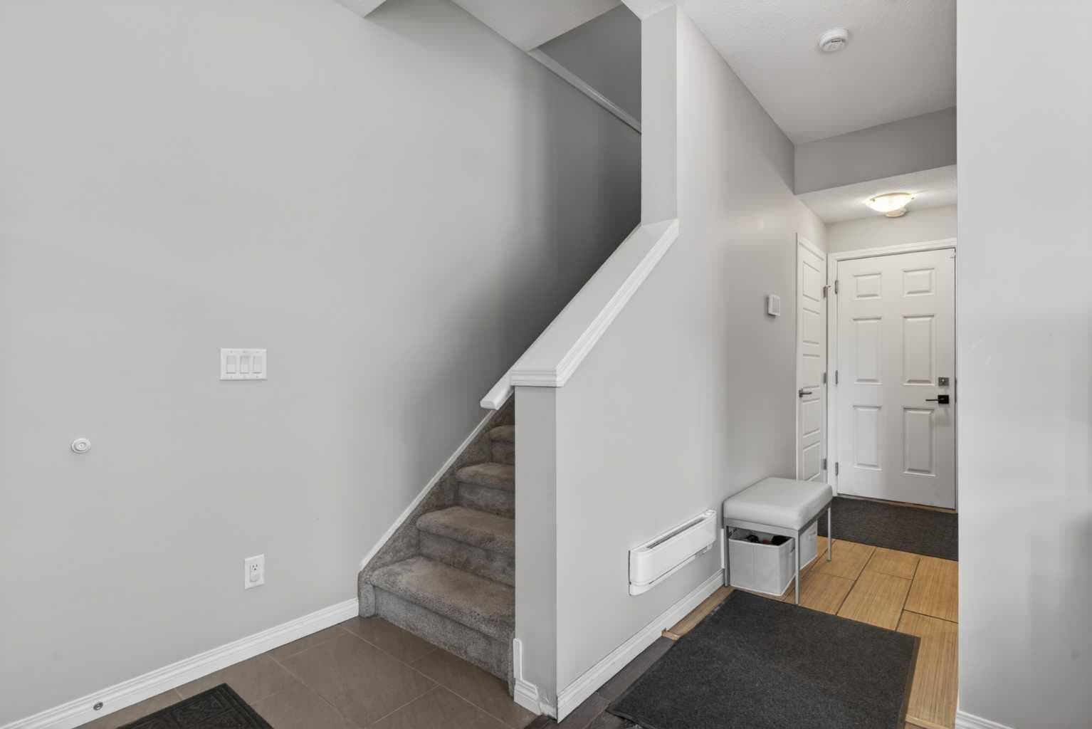 1601, 280 Williamstown Close NW