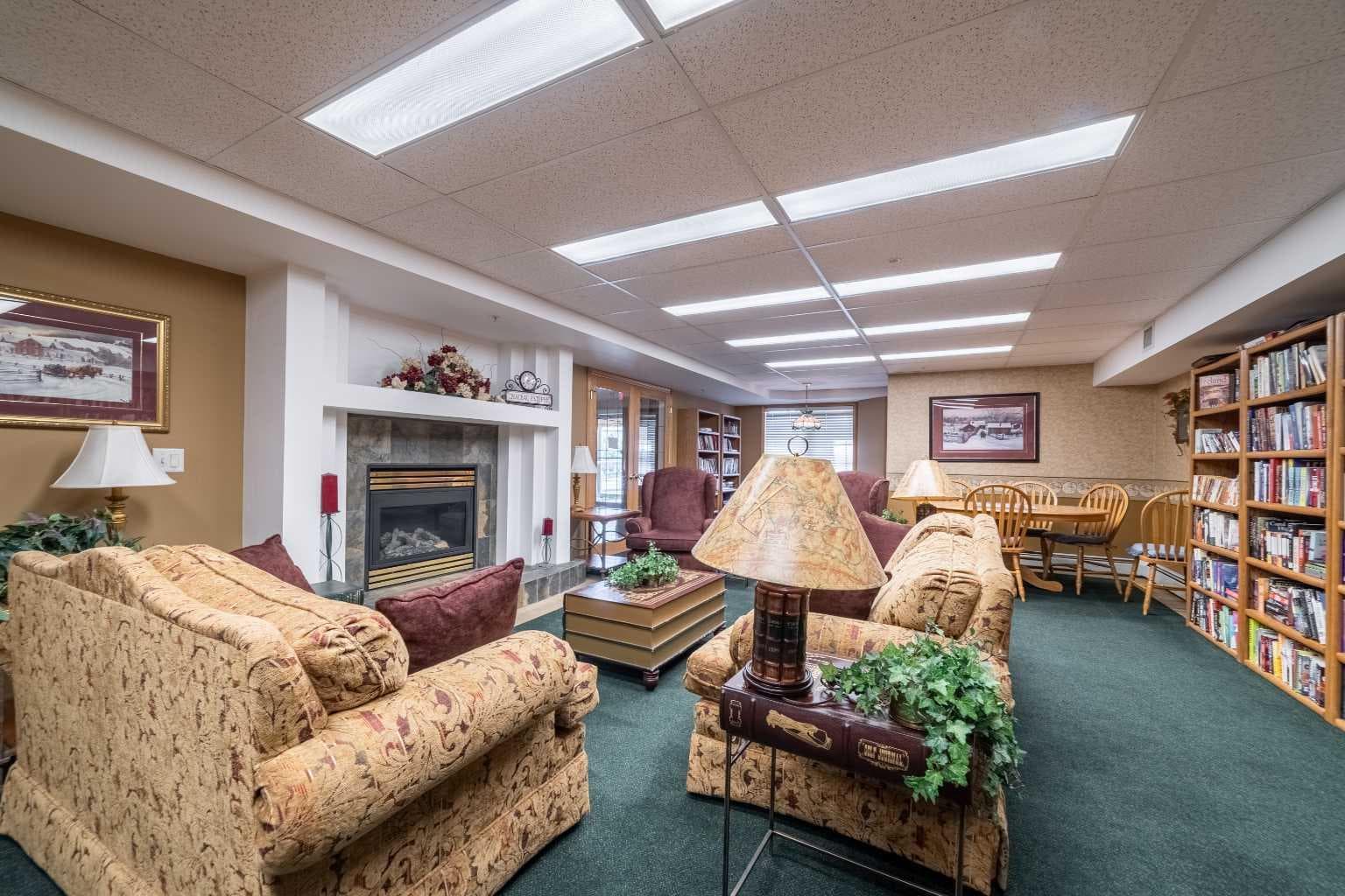 136, 728 Country Hills Road NW