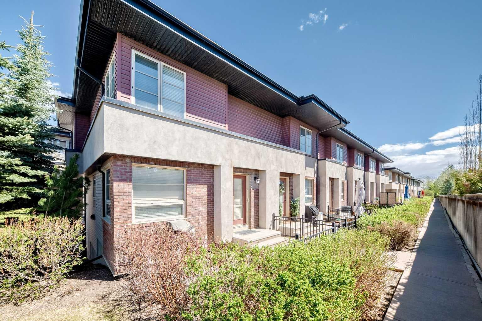 25 Aspen Hills Terrace SW