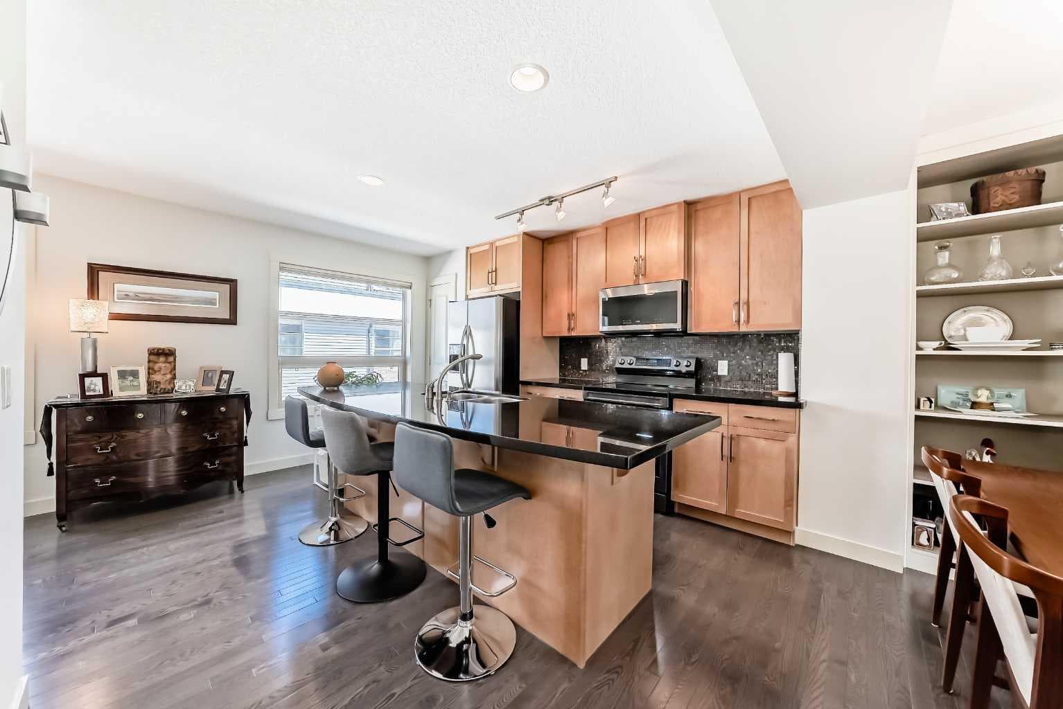 25 Aspen Hills Terrace SW