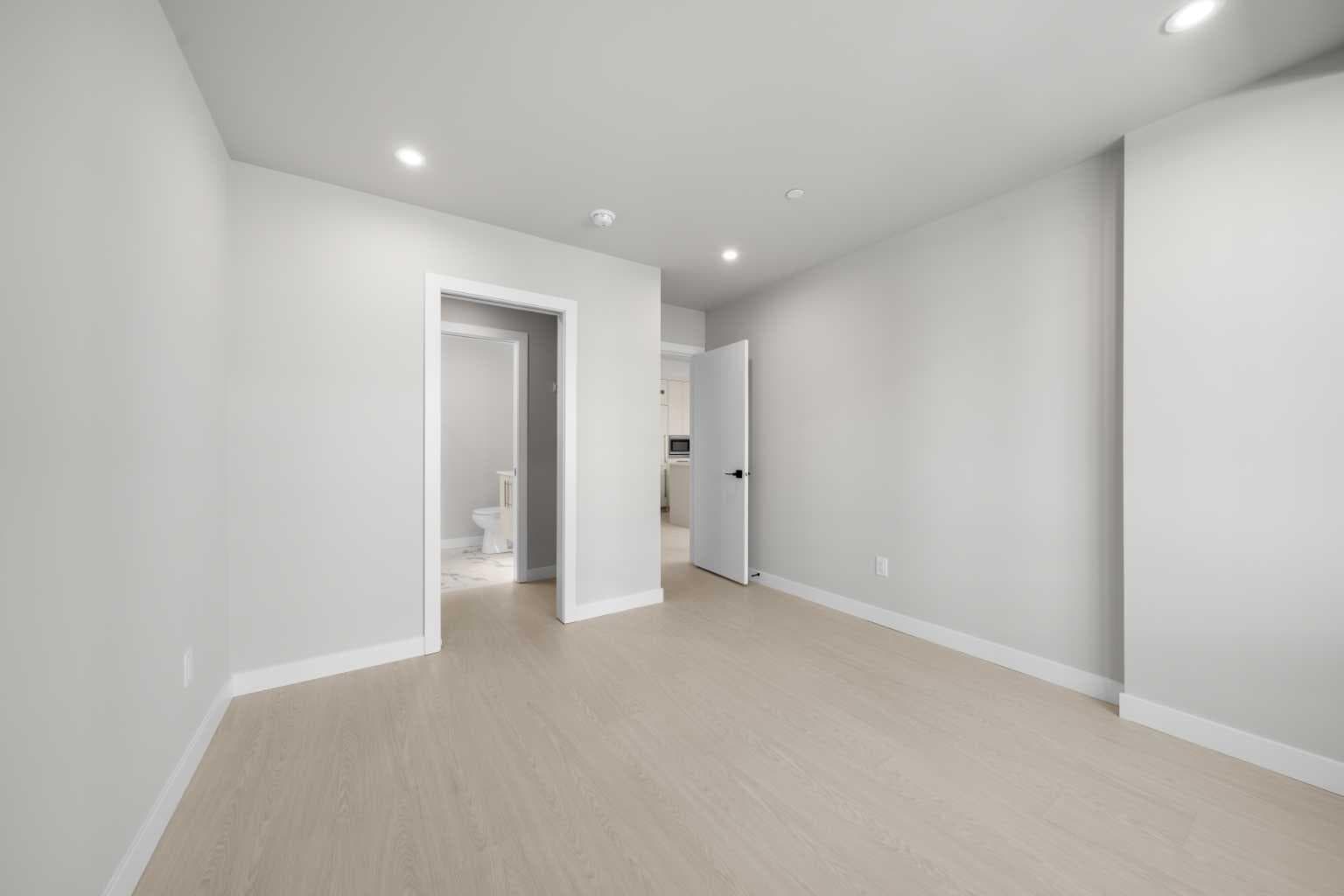 309, 8375 Broadcast Avenue SW