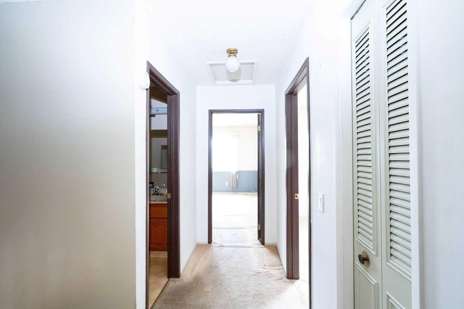 30, 228 Theodore Place NW