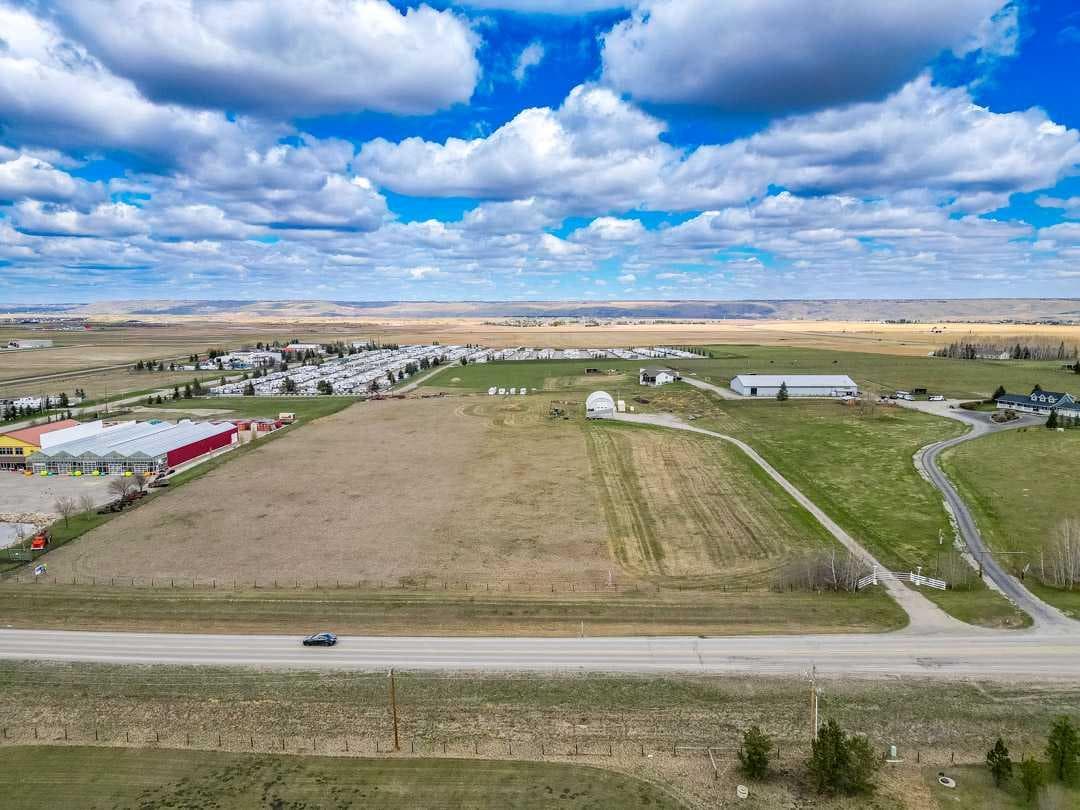 33066 Township Road 250  