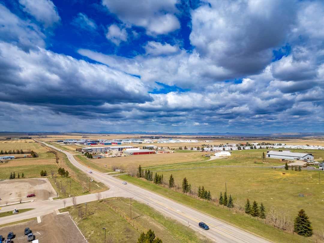 33066 Township Road 250  