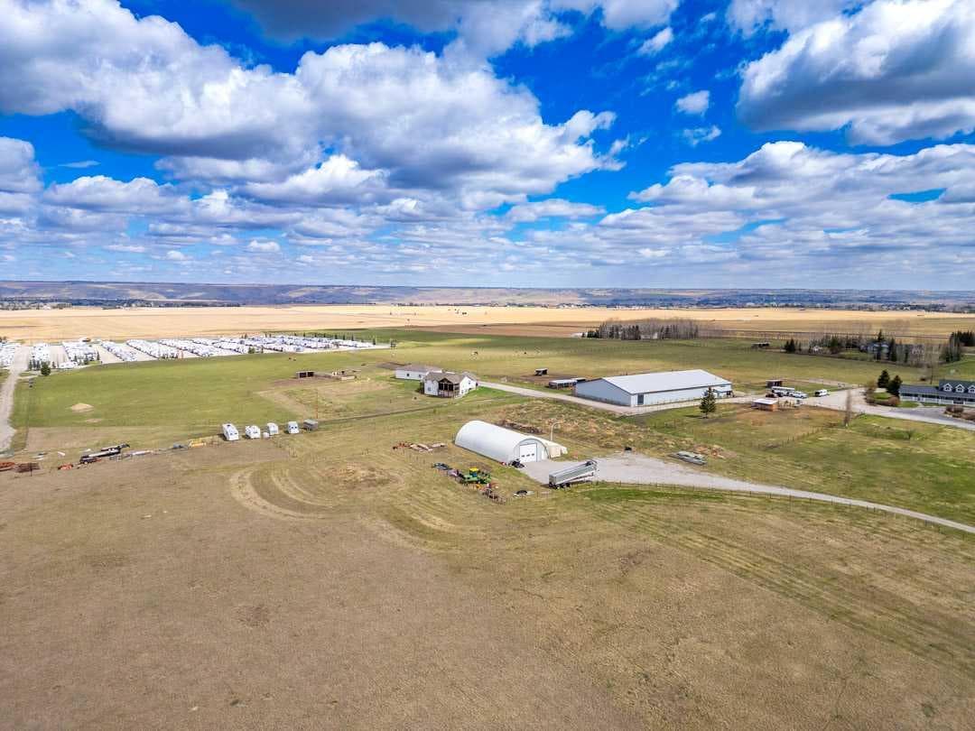 33066 Township Road 250  