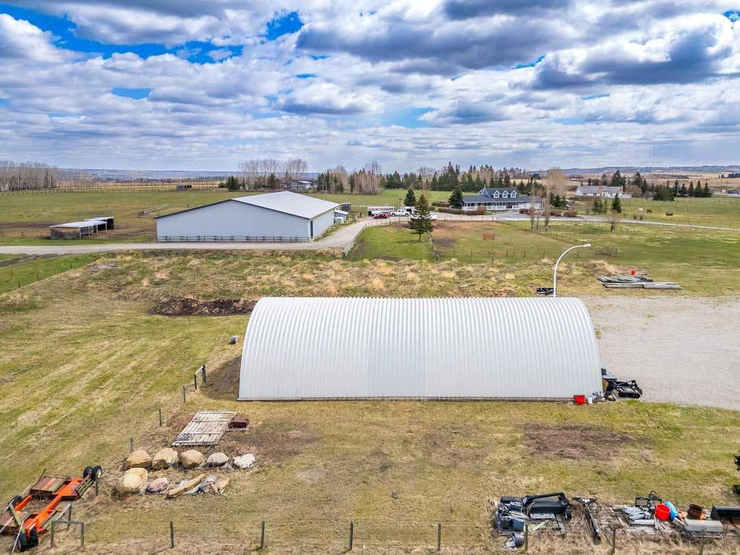 33066 Township Road 250  