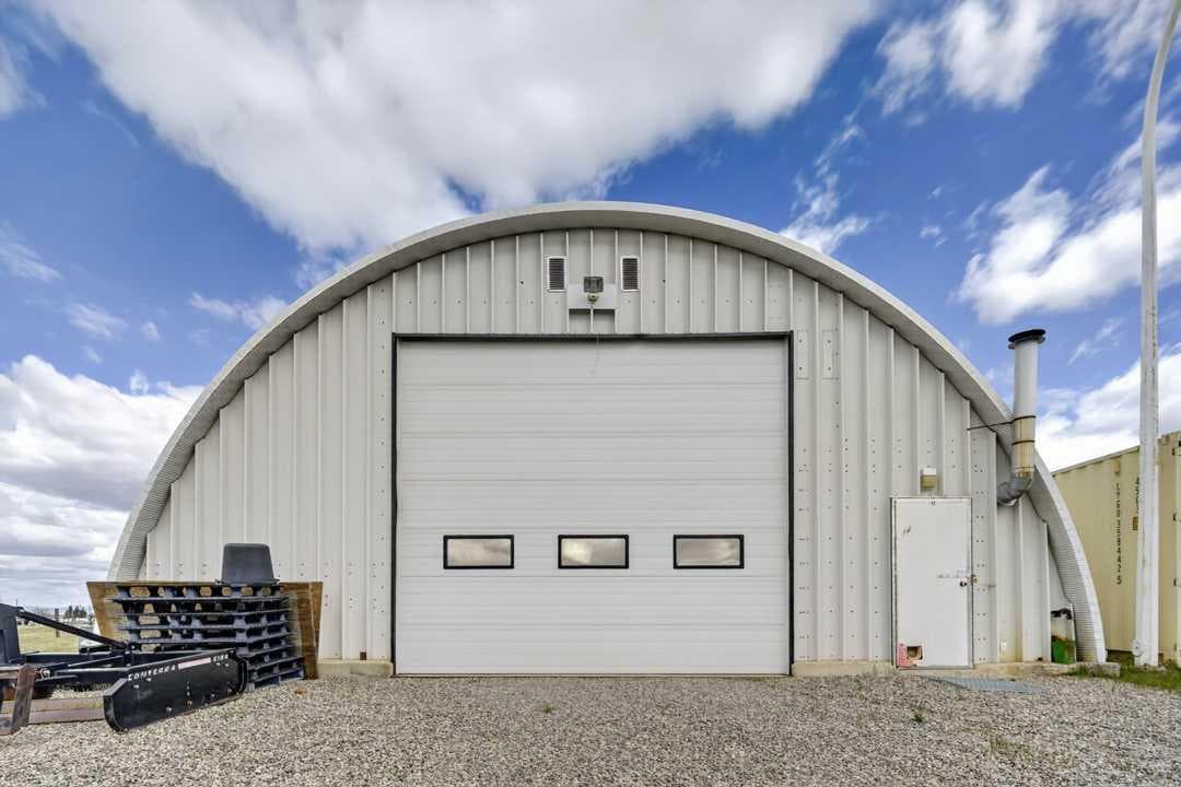 33066 Township Road 250  