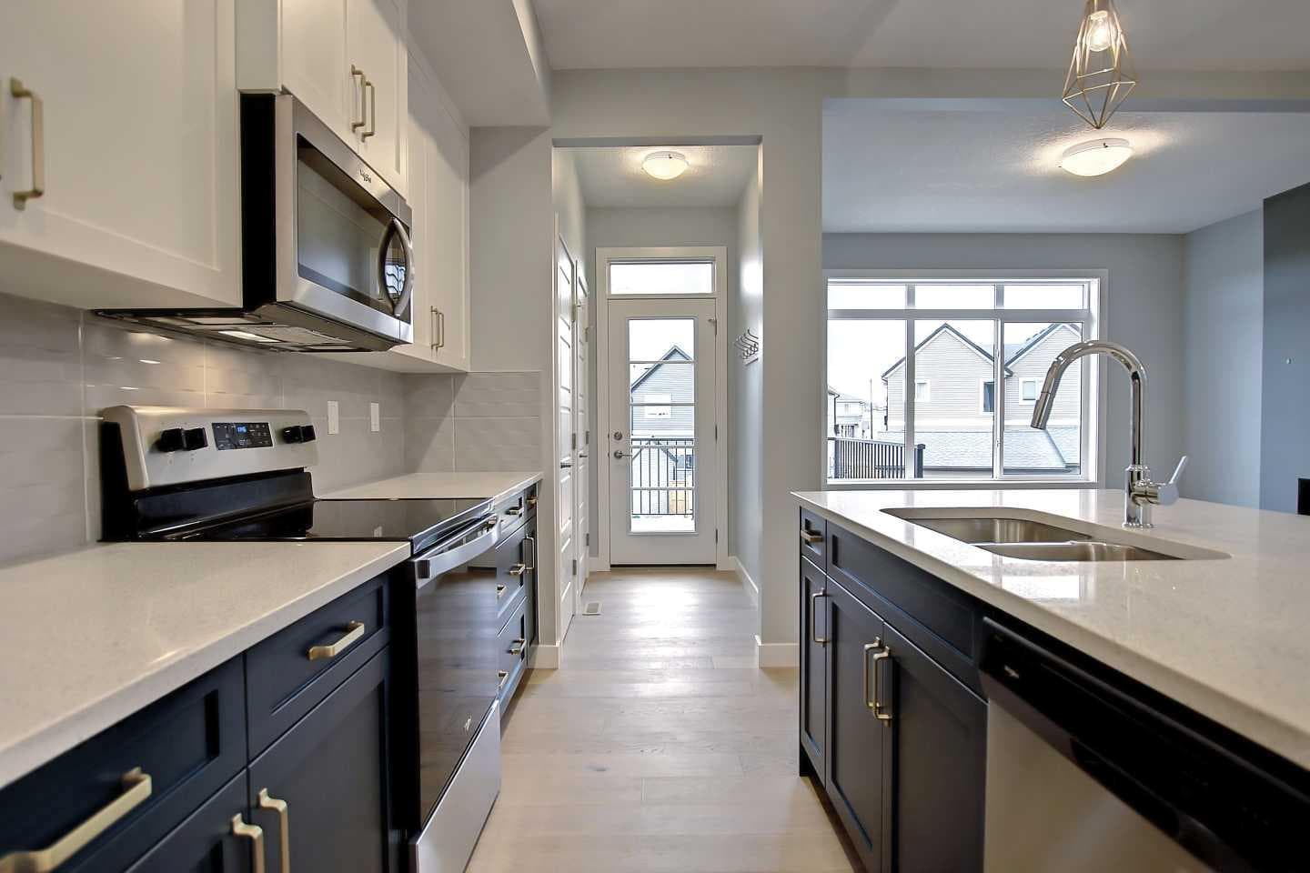 2085 Cobblespring Avenue SW
