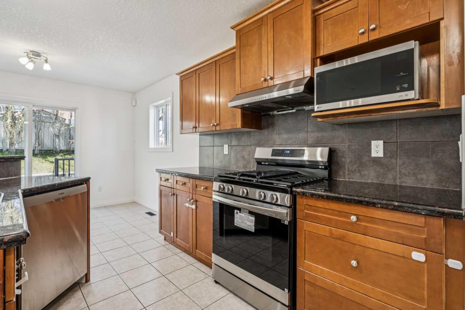 22 Sherwood Cove NW