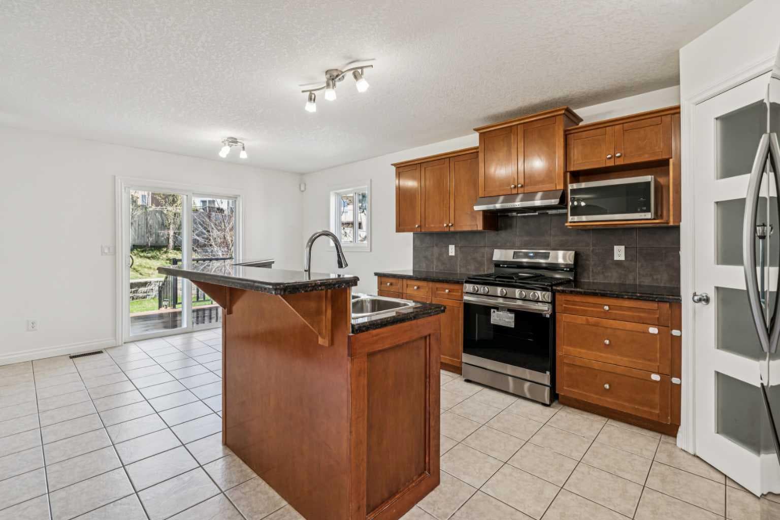 22 Sherwood Cove NW
