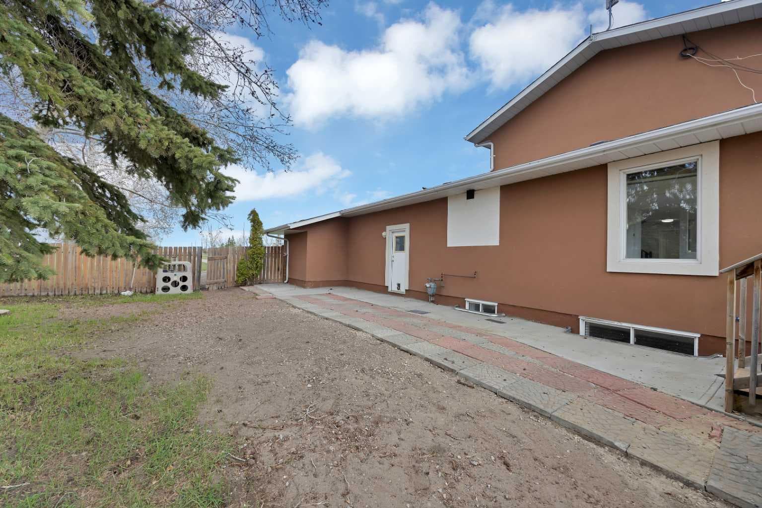 283129 Township Road 250  