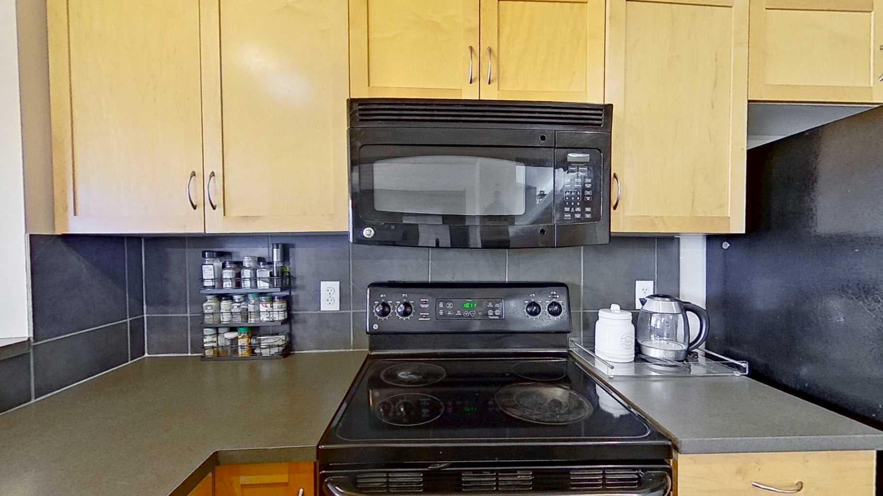 17 Sunset Heights 