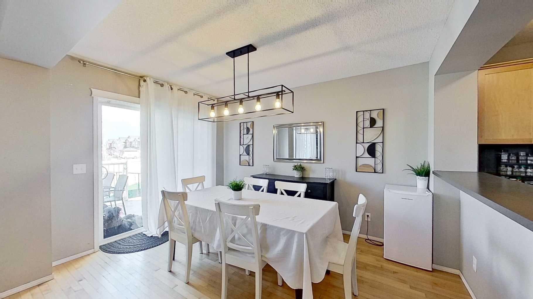 17 Sunset Heights 
